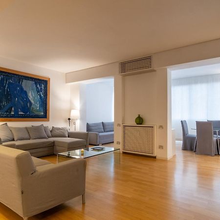 Attic With Terrace And Jacuzzi - Luxury Apartment Rom Exterior foto